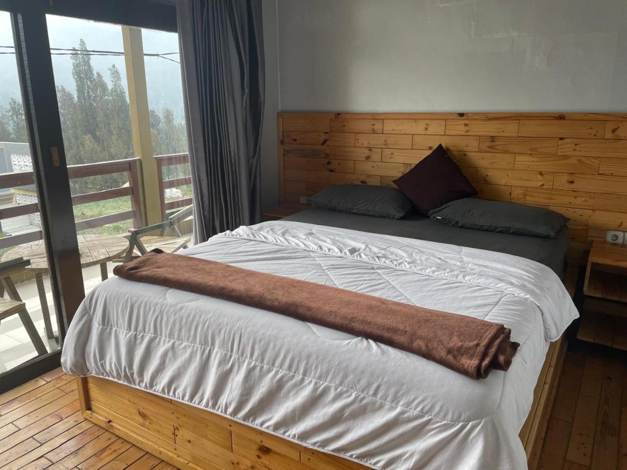 Bromo Semesta Guesthouse プロボリンゴ エクステリア 写真